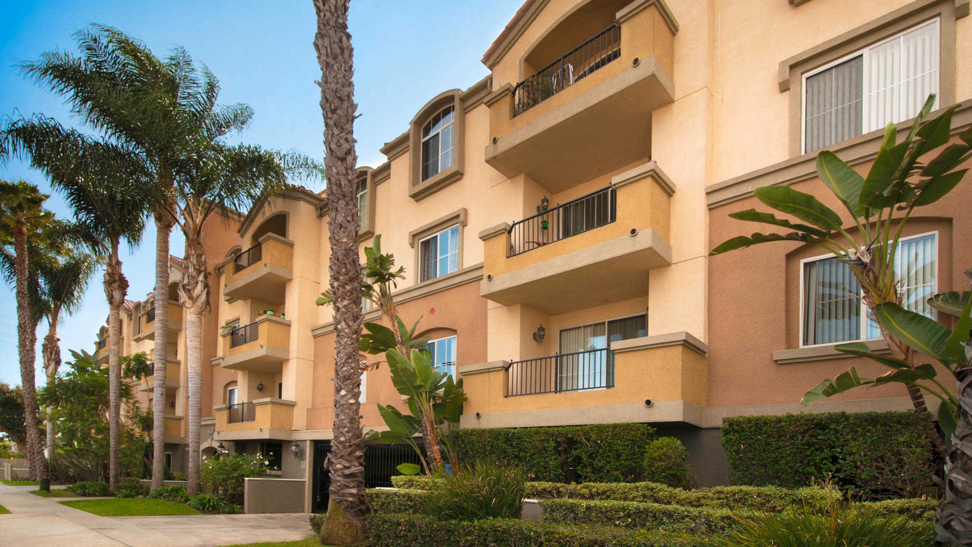 Check Out Apartments For Rent Near USC At Safest Neighborhoods