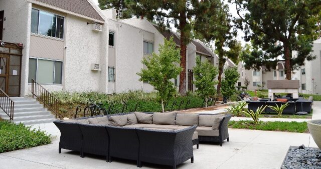Studio Apartments Near USC Campus For Your Single Stay